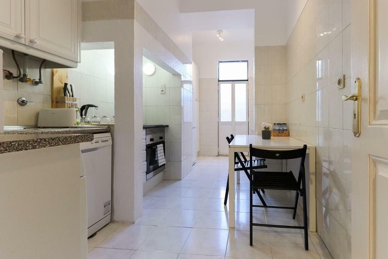 Apartment Avenida Liberdade Terrace By Homing Lisbon